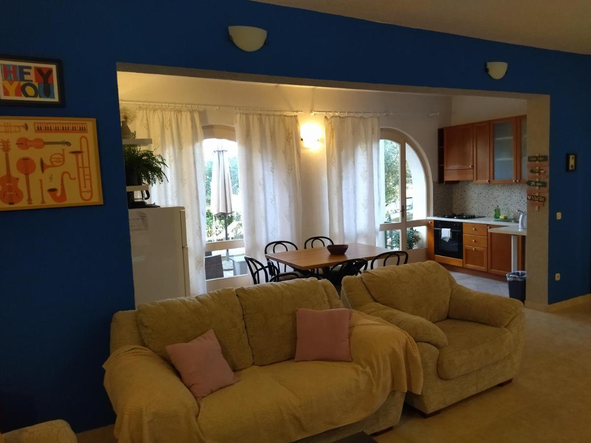 ברלה Holiday Home With Free Parking By The Beach מראה חיצוני תמונה