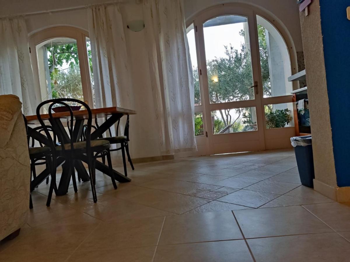 ברלה Holiday Home With Free Parking By The Beach מראה חיצוני תמונה